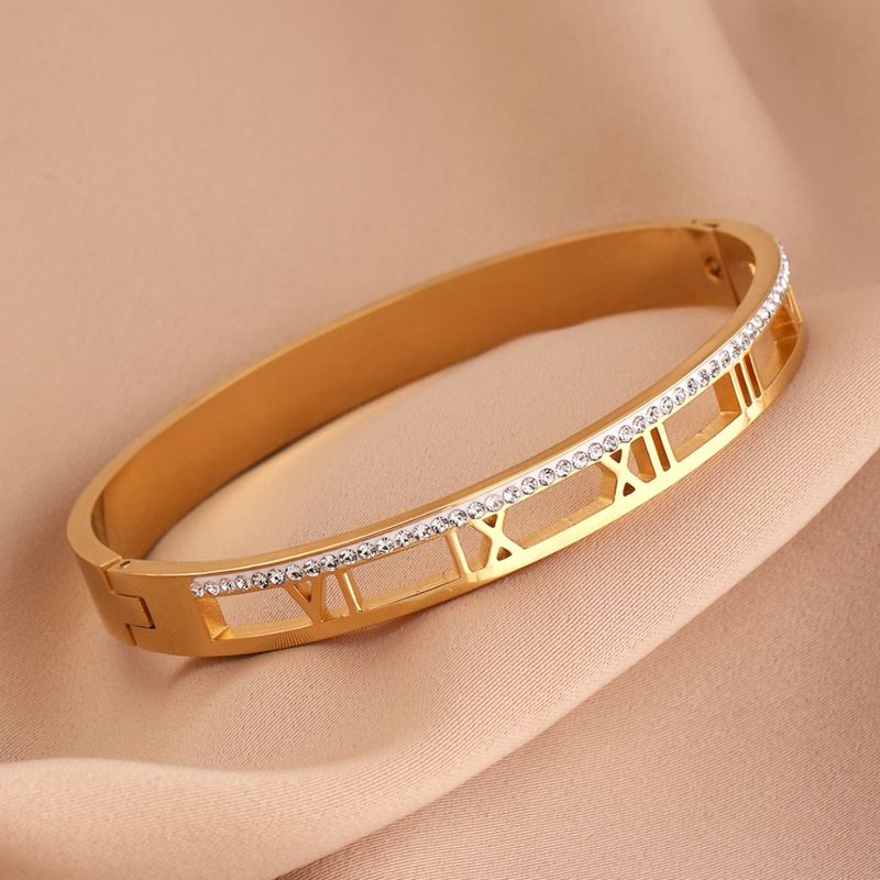 Fashion Simple Light Titanium Personalized Stainless Steel Plated Bracelet Unisex_voghion.com