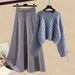Completo da donna con maglione lavorato a maglia e gonna midi: outfit autunno-inverno alla moda, elegante e snellente in due pezzi_voghion.com