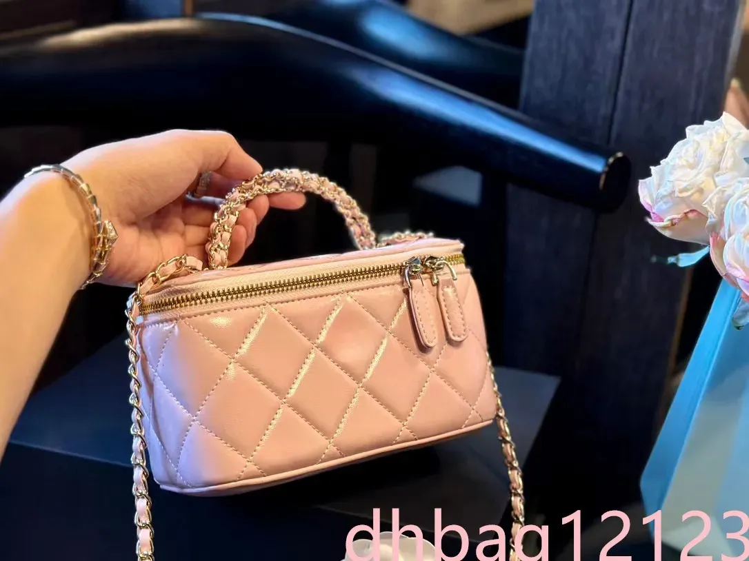 Kreuzgriff Klassische Kosmetikbox Designer Damen Schultertasche Ölwachs Leder Dia Grid Gold Hardware Metallschnalle Matelassé_voghion.com