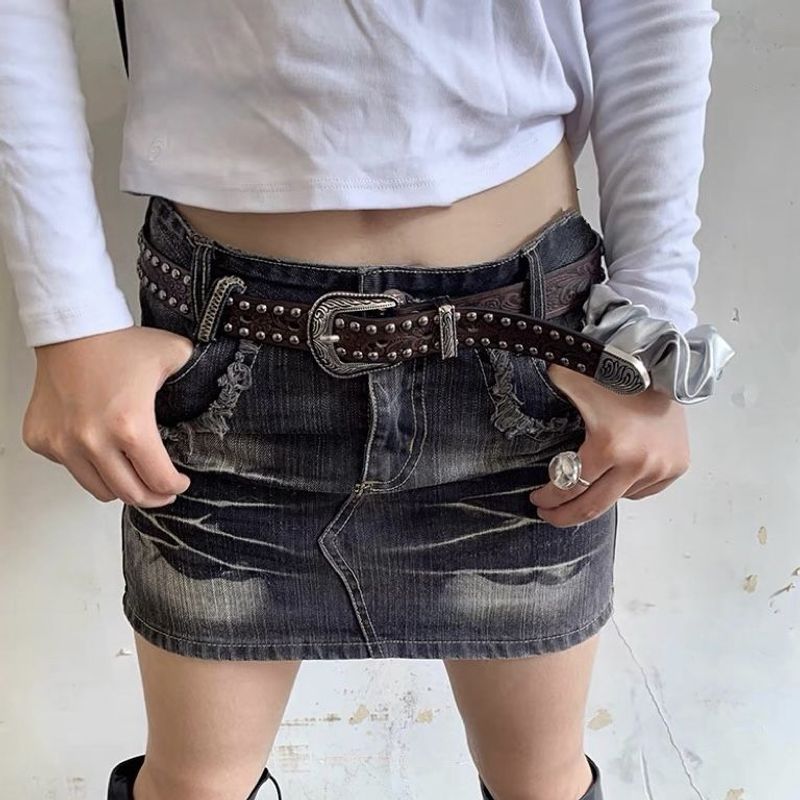 Western style distressed threaded rivet embossed belt, niche personality, versatile y2k spicy girl decorative belt_voghion.com
