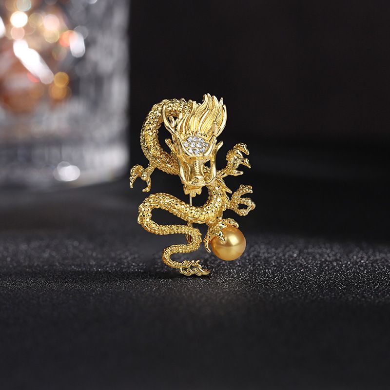 stile cinese di alta qualità, nuovo stile squisito, drago orgoglioso che gioca con le perle, spilla a forma di drago zodiacale dell'anno del drago per uomo, design di nicchia_voghion.com