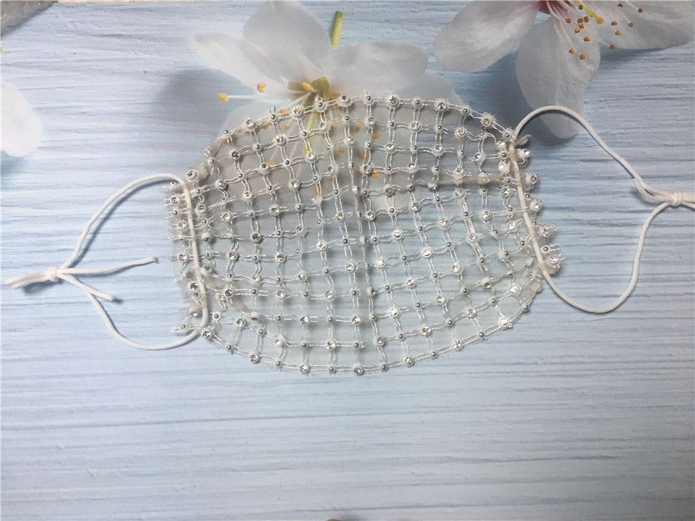 Mascherina per il viso alla moda con strass lucidi in rete per donna LBZ1266_voghion.com