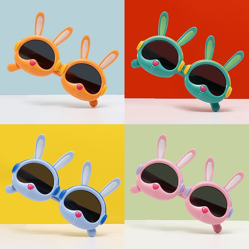 2024 Niedliche Cartoon-förmige Sonnenbrille für Jugendliche mit polarisierendem Spiegel für Studenten 8147_voghion.com