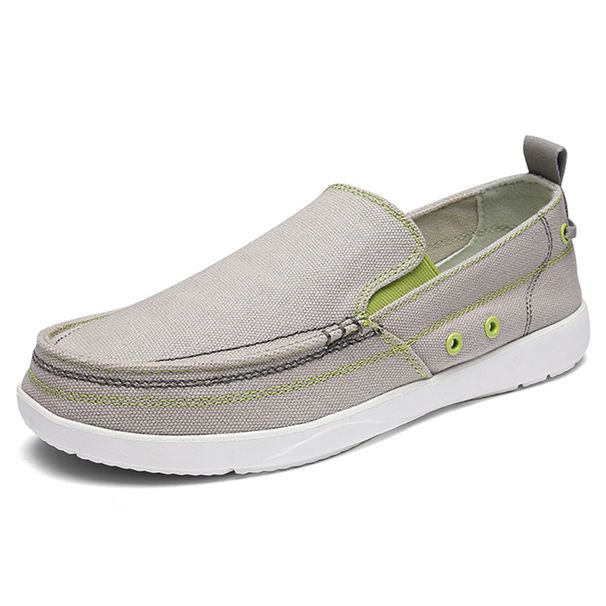 Canvas loafers Spring summer breathable men's casual shoes over feet_voghion.com