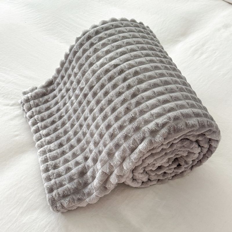 Coperta in flanella di velluto latteo ispessita, con strisce tagliate a griglia, multifunzionale, regalo_voghion.com