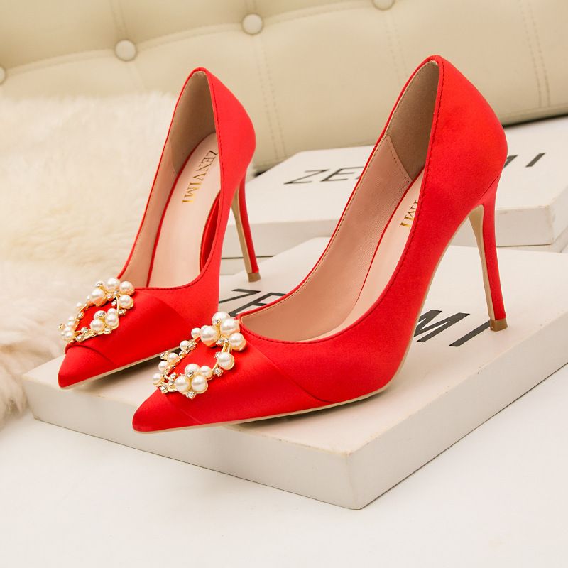 Women's Pumps Satin Shoes Women's Shoes Pointed Toe Rhinestone Buckle Shoes Nude Color High Heels Stiletto Heels Bridal Red Wedding Shoes Wholesale_voghion.com