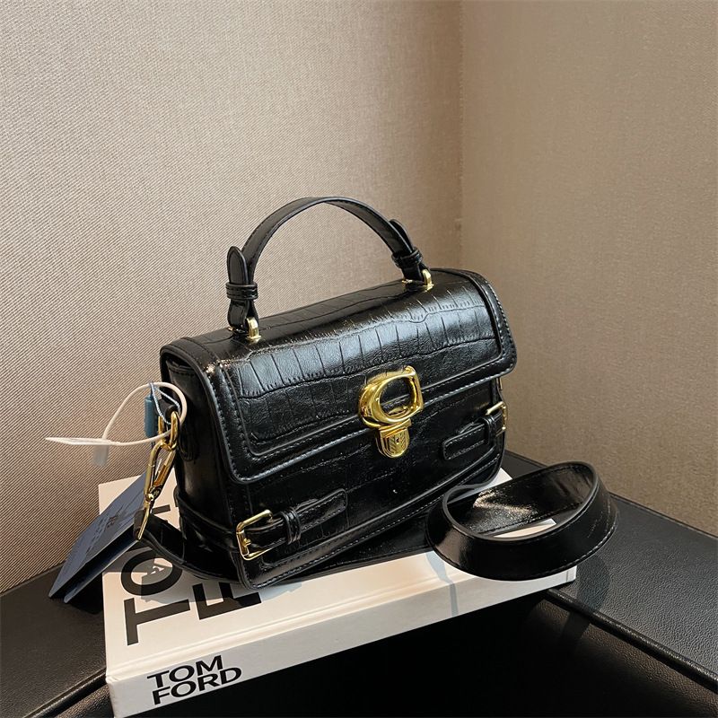 Women's bag Messenger Bag 2023 Crocodile Pattern Live Broadcast Hot Style Small square bag versatile high-end heavy industry commuting trend_voghion.com