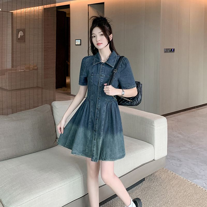 Abito in denim in stile Hong Kong, nuovo stile estivo da donna, temperamento di alta gamma e in stile western, colletto polo corto a maniche corte_voghion.com