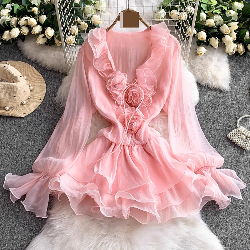 Dameskleding High-end holle haak kanten jurk voor dames met slanke taille en hoge kraag, lantaarnmouwen en geplooide A-lijn rok_voghion.com
