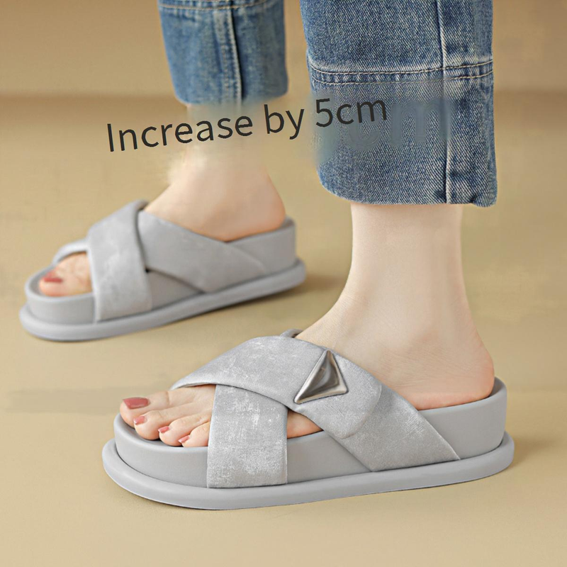 Cameido Silver-Gray Imitation Denim Round-Toed Flat Slippers For Casual Daily Use By Women_voghion.com