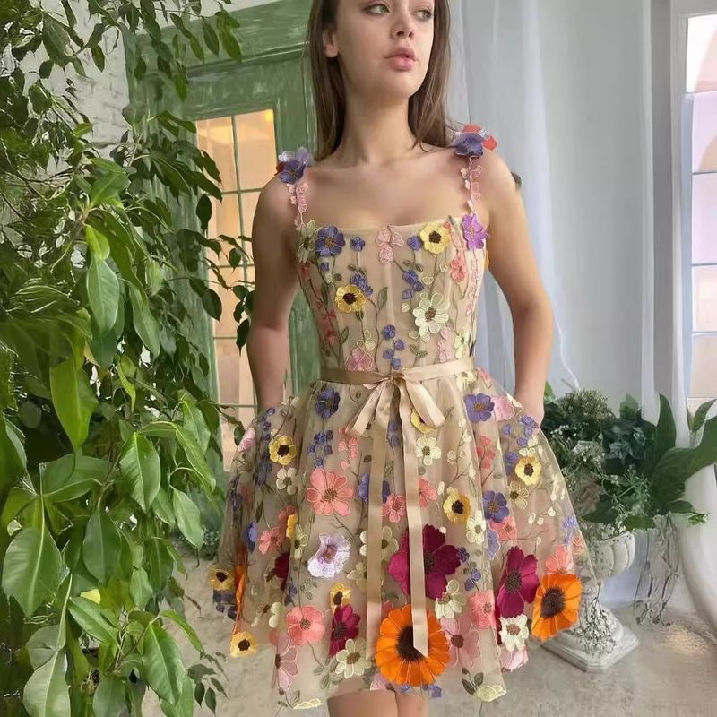 2024 New European and American Women's 3D Flower Embroidery Wrapped Hip Sexy Dress_voghion.com