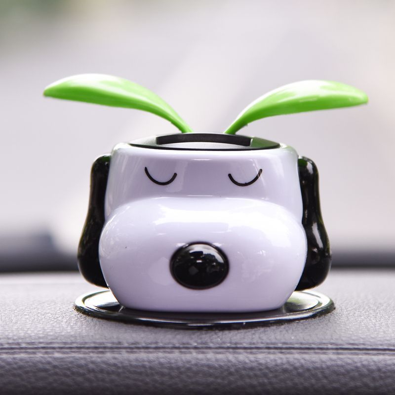 Nuovi ornamenti ad energia solare, una collezione completa di prodotti per la decorazione d'interni Cani, decorazioni per auto e_voghion.com