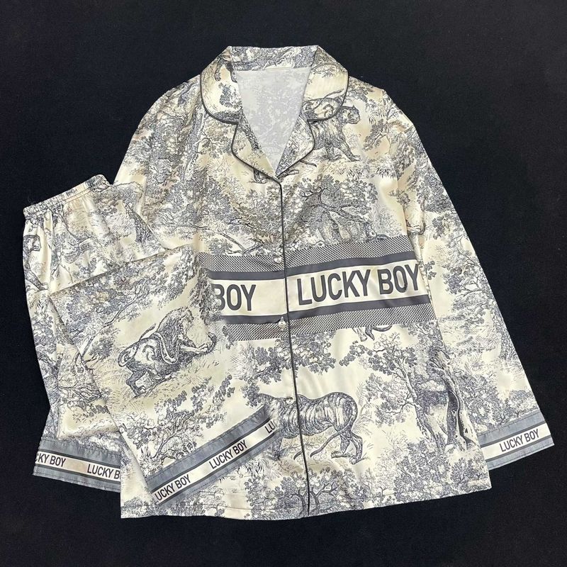 Pyjama femme simple et haut de gamme pour couple, manches longues, en soie glacée, style luxueux et léger, peut être porté à la maison._voghion.com