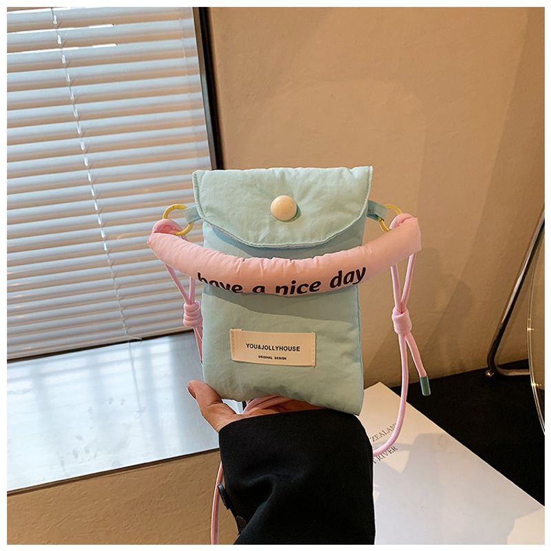 Die diesjährigen Damen 2025 Neue Beliebte Artikel, Nische High-End-Textur Single Shoulder Crossbody Handy Ba, Klein_voghion.com