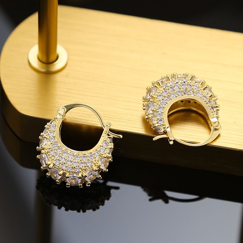 Orecchini pendenti eleganti e versatili per donna, con design alla moda, con diamanti e zirconi, leggeri e di lusso._voghion.com