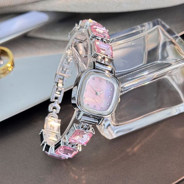 Orologi da donna Square Rock Sugar Small Cube Watch con grande diamante e bracciale in madreperla lucida per signore_voghion.com