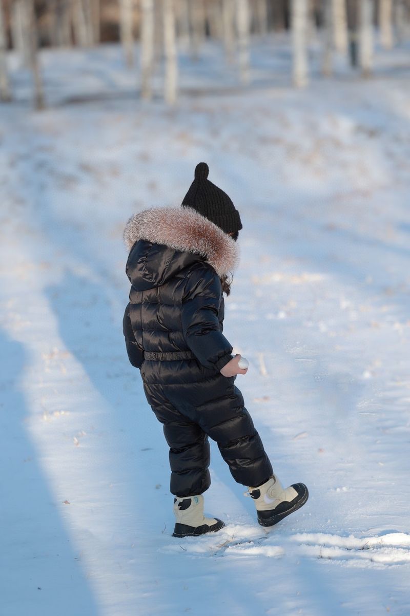 The goose down silver fox fur collar is expected to be crowded in Northeast China year, and the booking volume of this snow jumpsu_voghion.com