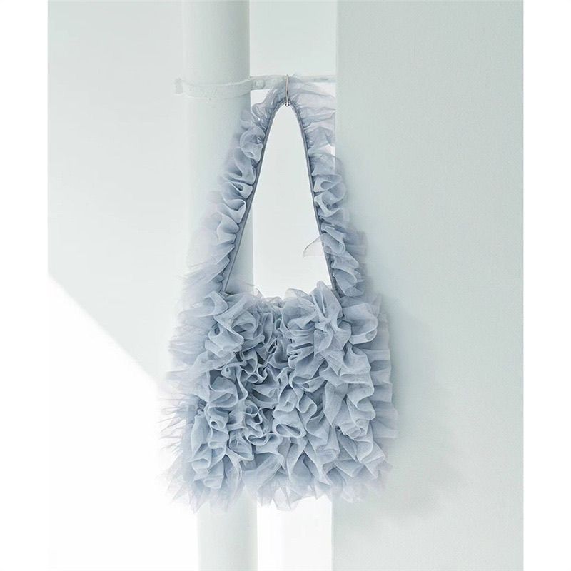 2025 Summer Unique Personalized Chiffon Pleated Design Sense Support Large Capacity Ladies Bag_voghion.com