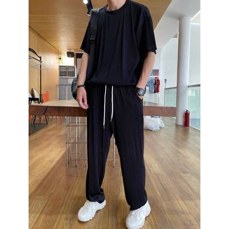Men's Casual Suit Trendy High Elasticity Venetian Strip Loose Super Hot Ice Silk Short Sleeve Sports Two-piece Suit_voghion.com