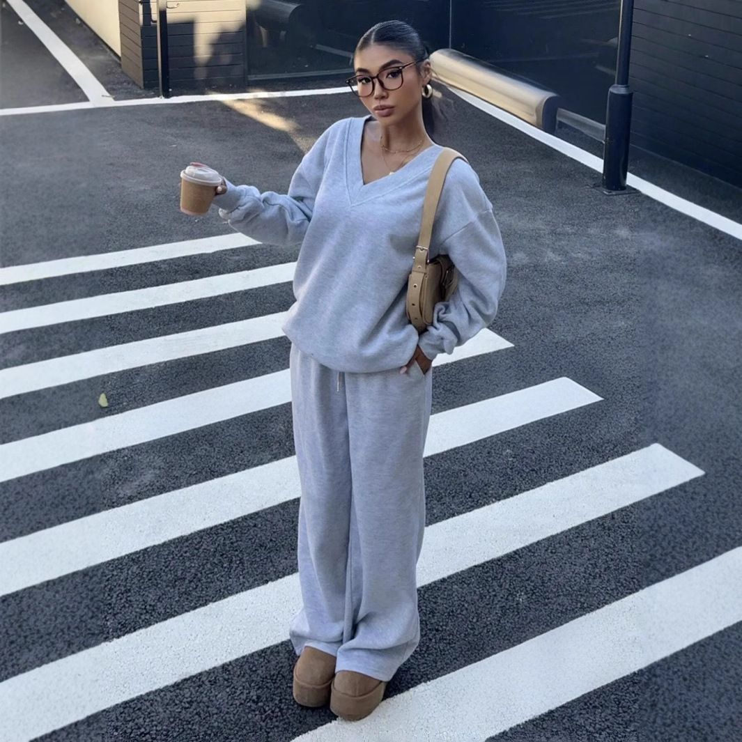 Damenbekleidung Damen-Set aus lässigem Sweatshirt mit V-Ausschnitt und Hose mit geradem Bein – Loungewear aus weichem Strick, Streetwear-Zweiteiler (Grau) – S/M/L/XL_voghion.com