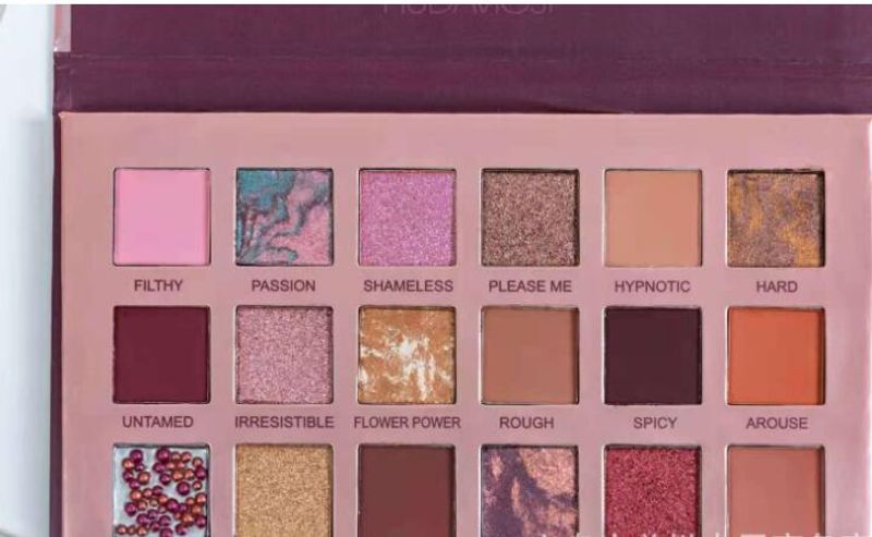 Paletă fard de pleoape hu Earth Invert Rose 18 fard de pleoape_voghion.com
