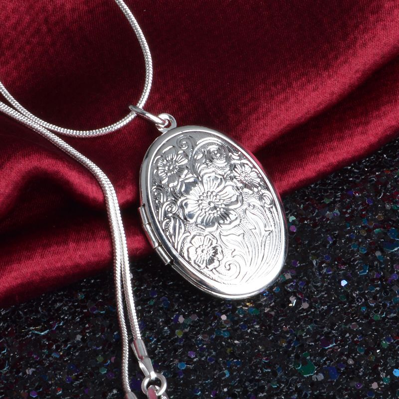 Collier rétro en argent sterling avec pendentif rond ouvert en stock en Angleterre_voghion.com
