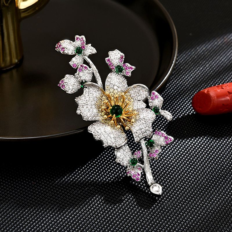 New Exquisite and Elegant Brooch with Color Diamond Zircon, Three Dimensional Flower Chest, Anti Light Out Pin Accessory_voghion.com