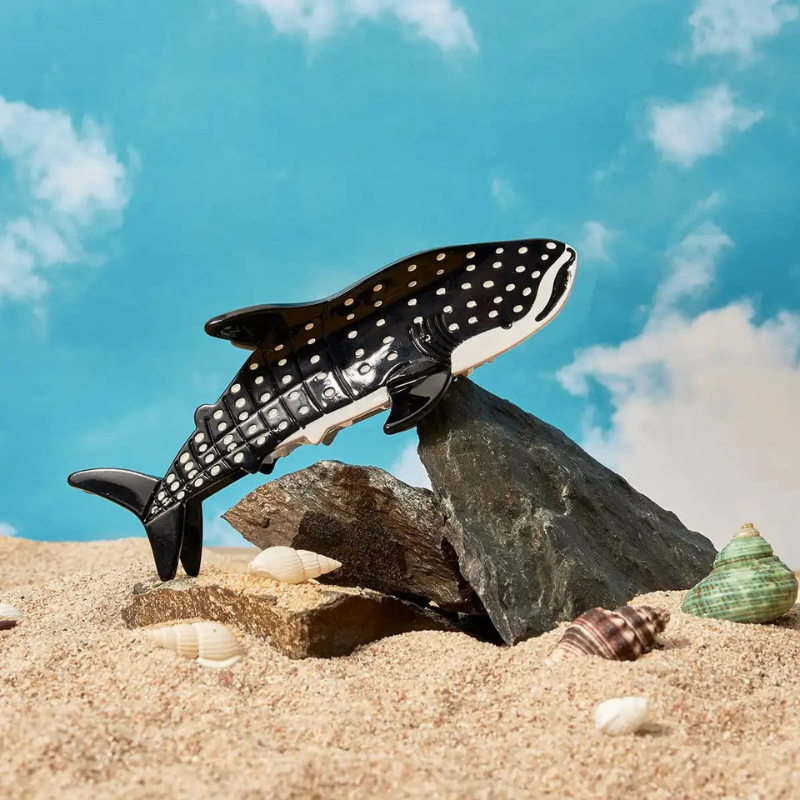 Jumbo Black Whale Shark Hair Claw Clip – Ocean-Inspired Statement Accessory Symbolizing Calm Strength And Timeless Elegance_voghion.com