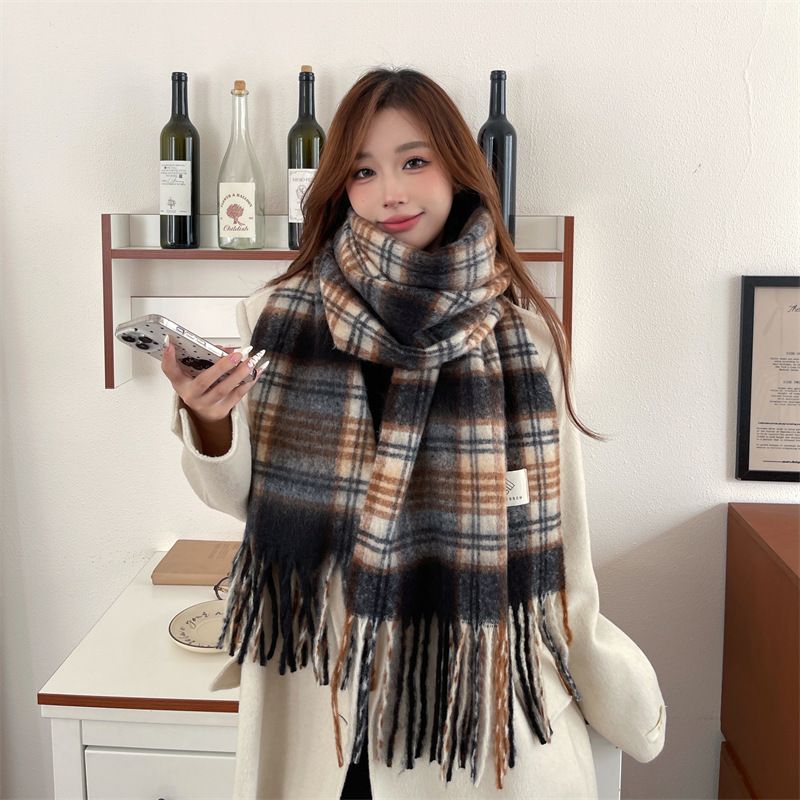 2024 Nuova coppia autunno/inverno Maillard sciarpa calda ispessita atmosfera Ma Hai Mao plaid scialle_voghion.com