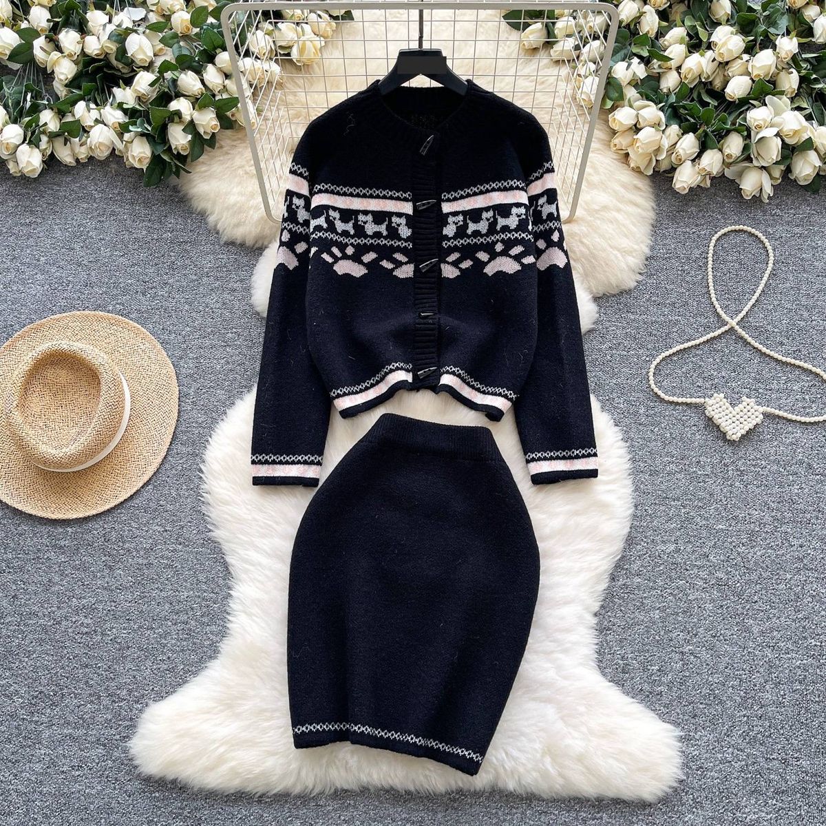 Abito da sposa - Maglione con collo alla coreana ricamato e gonna aderente (beige/nero)_voghion.com