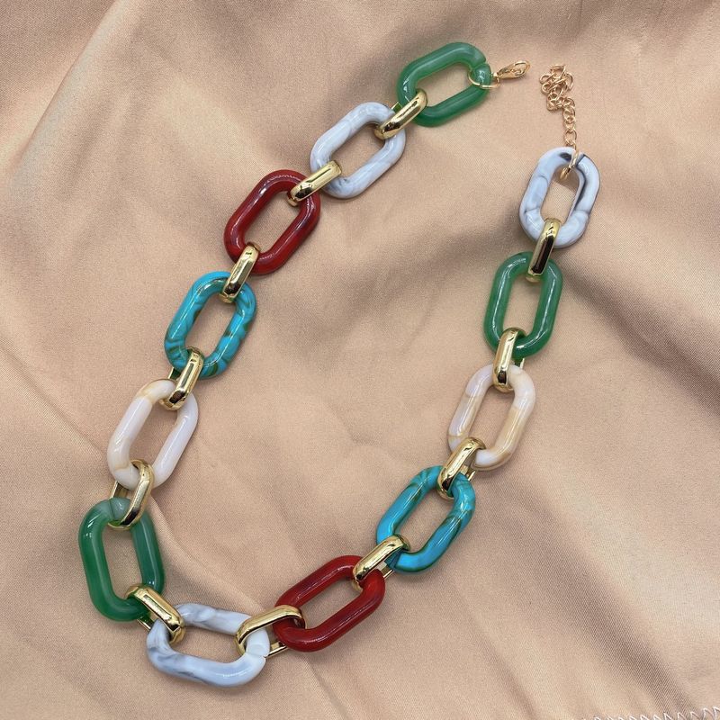 Collana con ciondolo a forma di cuore in acrilico, stile cubano, con catena a clavicola, per donna_voghion.com