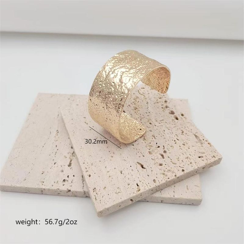 Hot selling high-end and adjustable bangle for women with simple and irregular concave convex texture armband and metal style jewelry accessories_voghion.com
