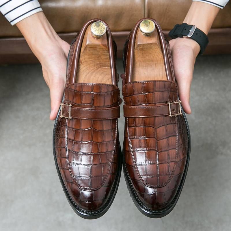 New Fashion Men's Brown Business Casual Loafer Shoes Daily Office Black Buckle Monk Men's Shoes One Foot Cover Banquet Dress Wedding Leather Shoes_voghion.com