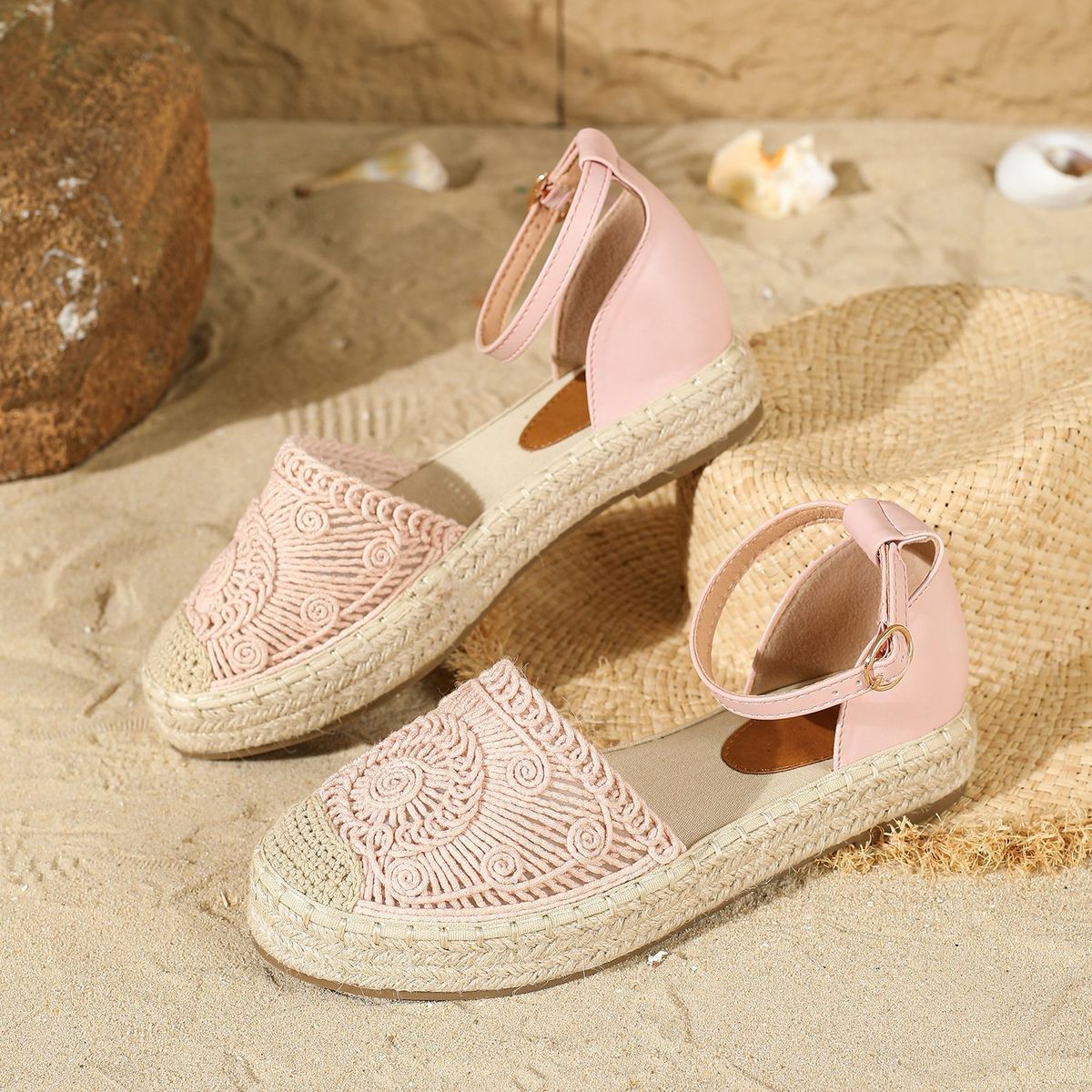 Damskor Version av sandaler med repbotten för kvinnor Nya bekväma mångsidiga ihåliga sandaler för kvinnor Fiskesandaler för utomhusbruk_voghion.com