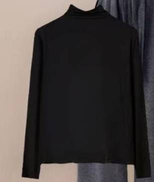 Damenbekleidung, Strickoberteil mit schmaler Passform, Herbst-Strickpullover-Set – Übergroßes, gekreuztes Oberteil mit schmaler Loungehose (3-teiliges Outfit in Grau und Schwarz)_voghion.com