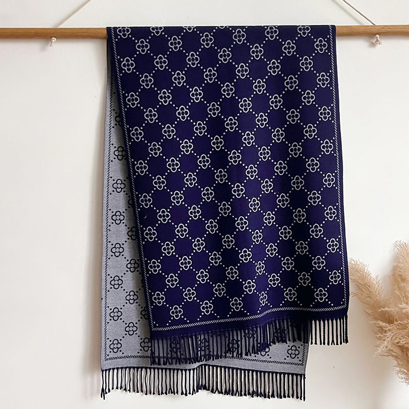 Bufanda unisex de moda sencilla con tiras de jacquard y borlas largas, chal gris de alta calidad_voghion.com