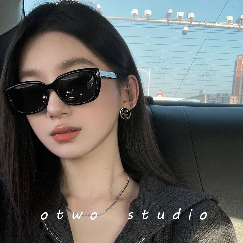 Óculos de sol estilo olho de gato, estilo europeu e americano, supermodelo de alta qualidade, armação branca, estilo emagrecedor, para mulheres_voghion.com