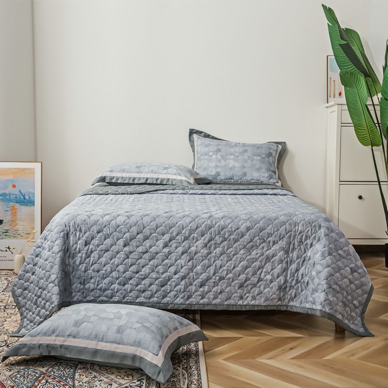 Copriletto in Tencel liscio come la seta - Biancheria da letto trapuntata di lusso con colori a contrasto, in tessuto traspirante e delicato sulla pelle_voghion.com