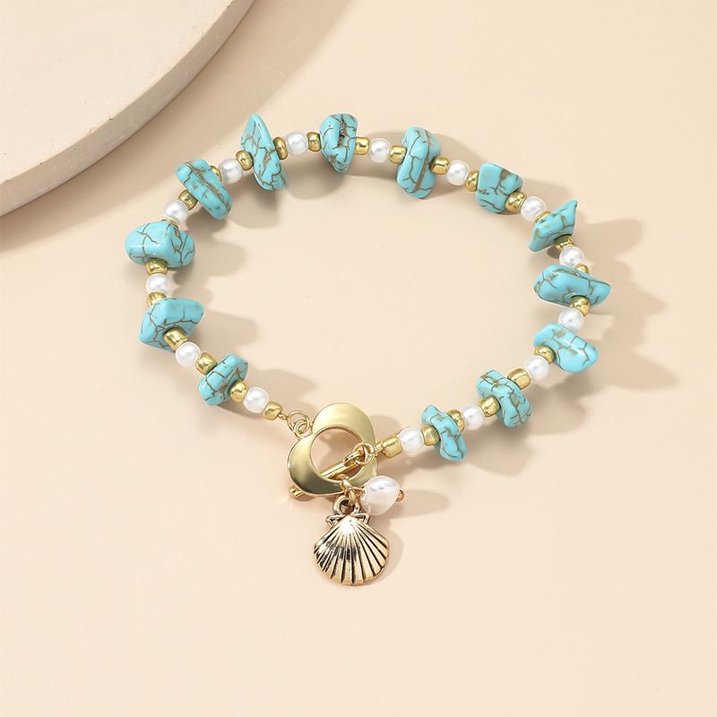 Bracciale con perline turchesi irregolari, ciondolo in pietra naturale con conchiglia, fibbia OT, gioiello da mano_voghion.com