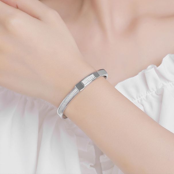 Elegante bracciale da donna in moissanite in argento sterling 925, con dettagli in diamanti, design alla moda e versatile per l'uso quotidiano._voghion.com