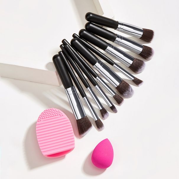 Pennelli per trucco da 10 pezzi, set argento e nero, pennello per ombretto, pennello per cipria, strumenti di bellezza GUJHUI_voghion.com