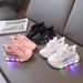 Nuove scarpe sportive casual per bambini con luci e scarpe da corsa luminose, scarpe leggere con suola morbida per bambini di taglia media e piccola_voghion.com
