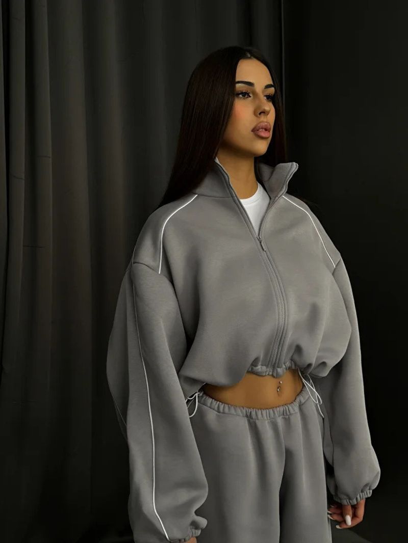 Ensemble sweat à capuche et jogging rayé tendance - Deux pièces en polyester respirant, capuche à cordon de serrage et taille élastique, essentiels streetwear (noir/gris/kaki)_voghion.com