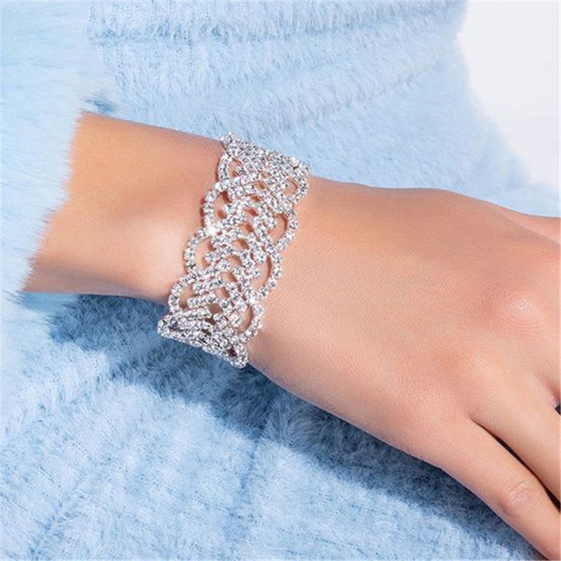 New Fashion Bride Diamond Hollow Shining Luxury Women's Bracelet Accessories_voghion.com