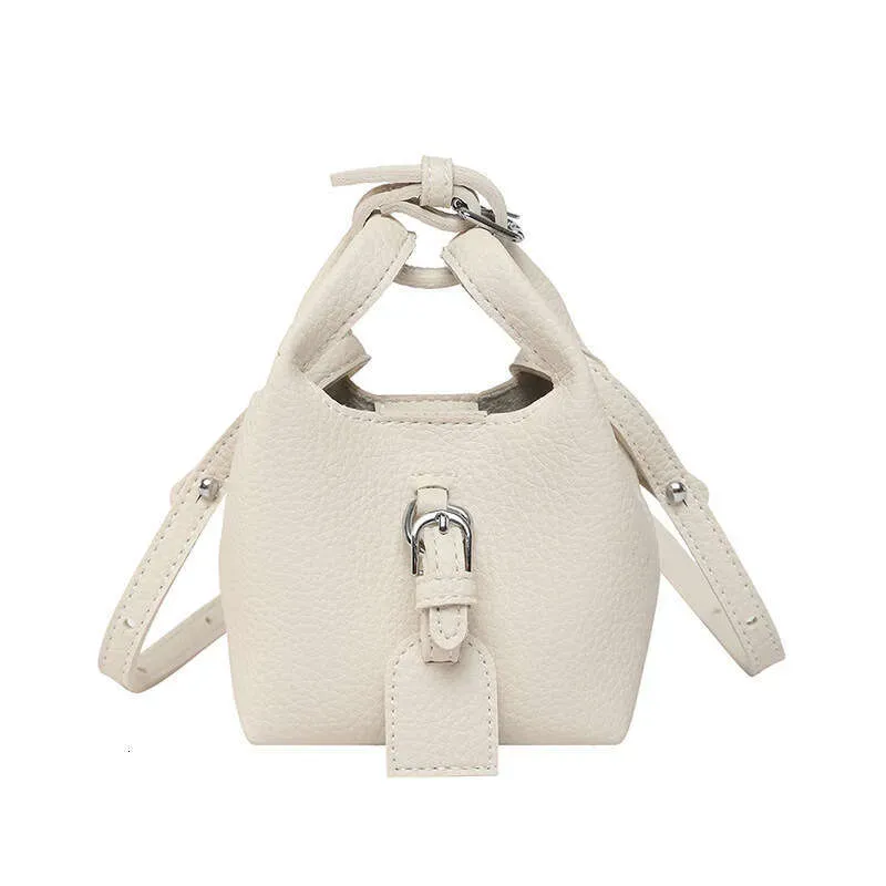 Borsa a mano di design di nicchia, mini borsa a tracolla versatile di alta qualità per le donne_voghion.com