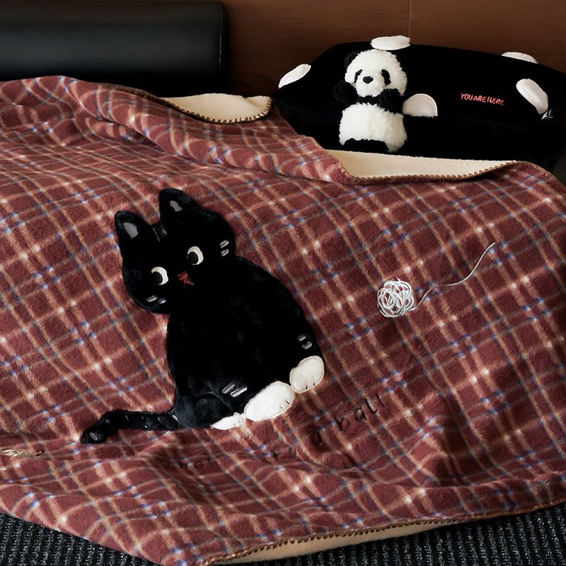 2025 Fall/Winter New Cartoon Thickened Fleece Sofa Nap Blanket_voghion.com