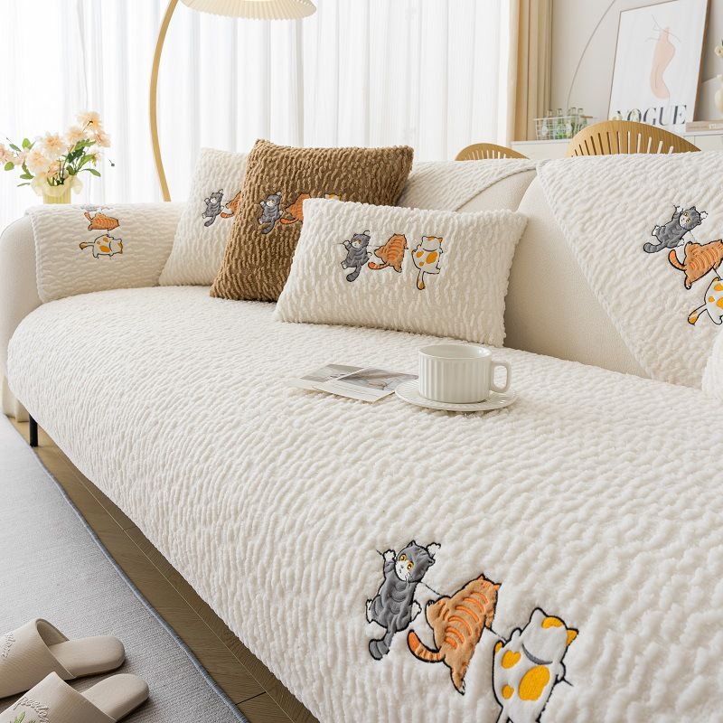 Climbing Cat Style Cushion 2024 New Autumn Plush Non-Slip Full Cover Sofa Towel Warm Winter_voghion.com