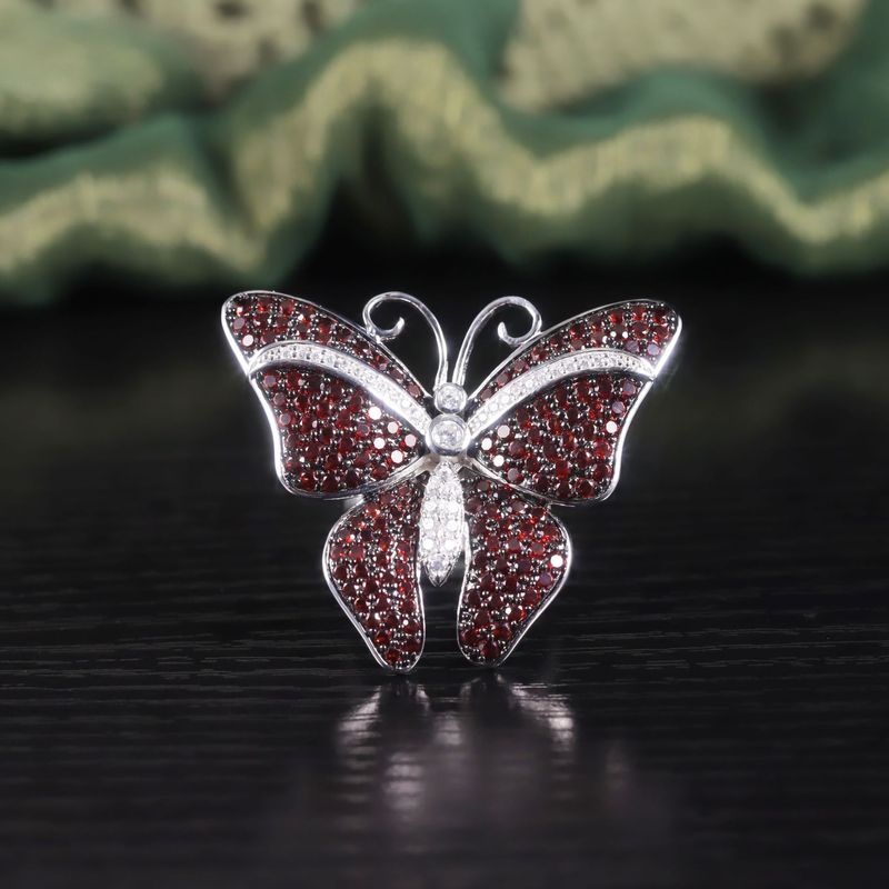 Exaggerated Gemstone Ring S925 Sterling Silver Inlaid Natural Garnet Ring Luxury Inlaid Big Butterfly Ring Female_voghion.com