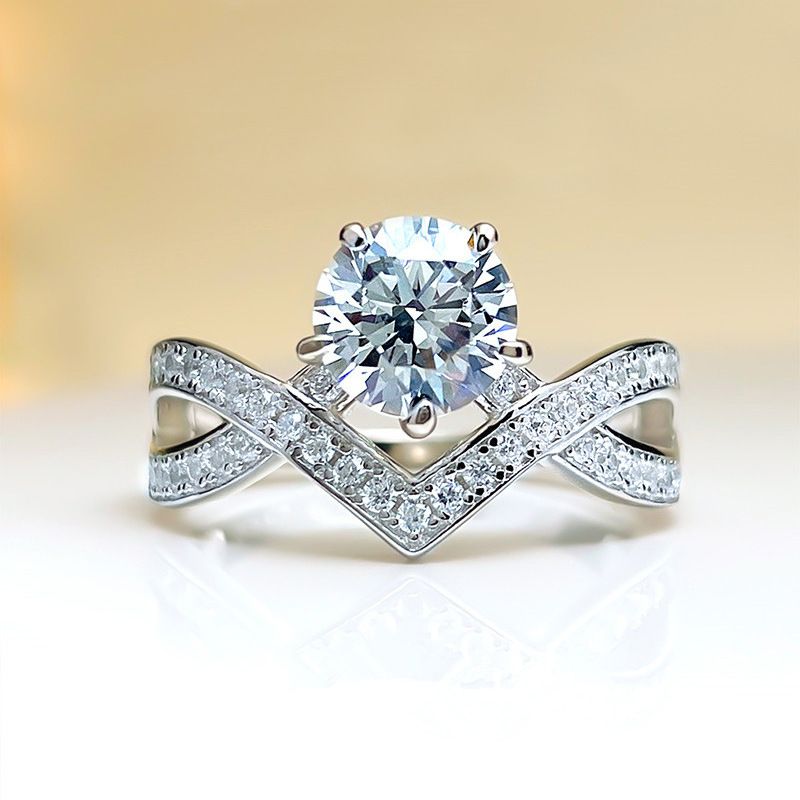 Cao Shi 2023 Neuer Kronenring für Frauen, leichter luxuriöser und schöner Modering, Krönung des Liebesflügelkopfschmucks für_voghion.com