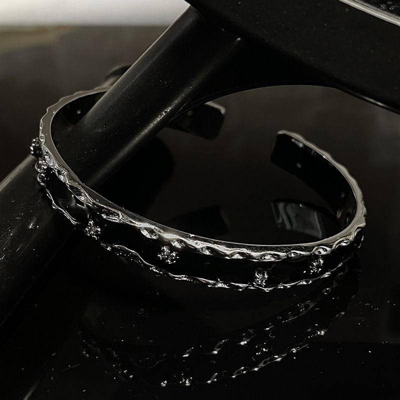 Minimalist Bracelet Men, Dark, Personalized Design, High End, Neutral Style, Handmade For Women, Versatile, New, And_voghion.com